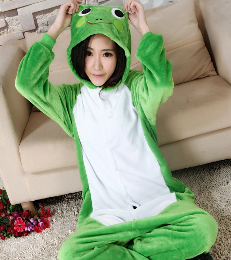 Mixed batch autumn and winter flannel children's cartoon conjoined animal pajamas Tigger home clothes too long thick wholesale